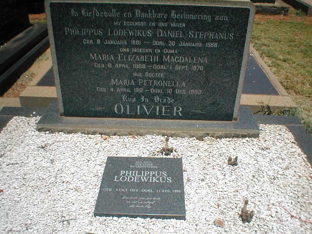 OLIVIER Philippus Lodewikus Daniel Stephanus 1881-1966 &amp; Maria Elizabeth Magdalena 1888-1978