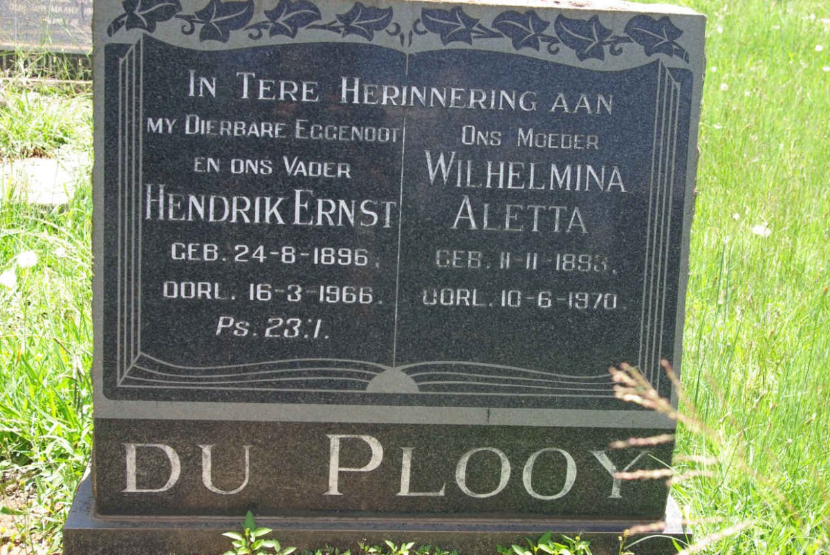PLOOY Hendrik Ernst, du 1896-1966 &amp; Wilhelmina Aletta 1893-1970
