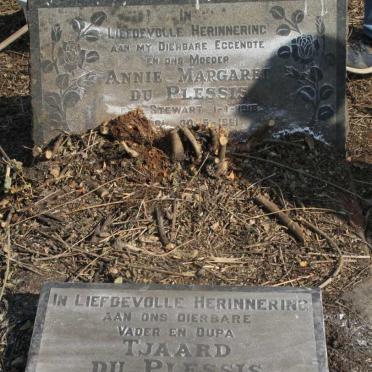 PLESSIS Tjaard, du 1910-1990 & Annie Margaret STEWART 1918-1961_1