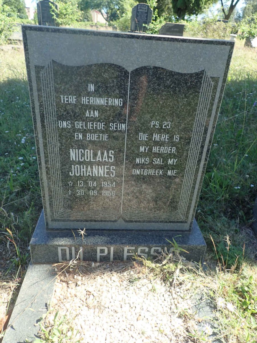 PLESSIS Nicolaas Johannes, du 1954-1956