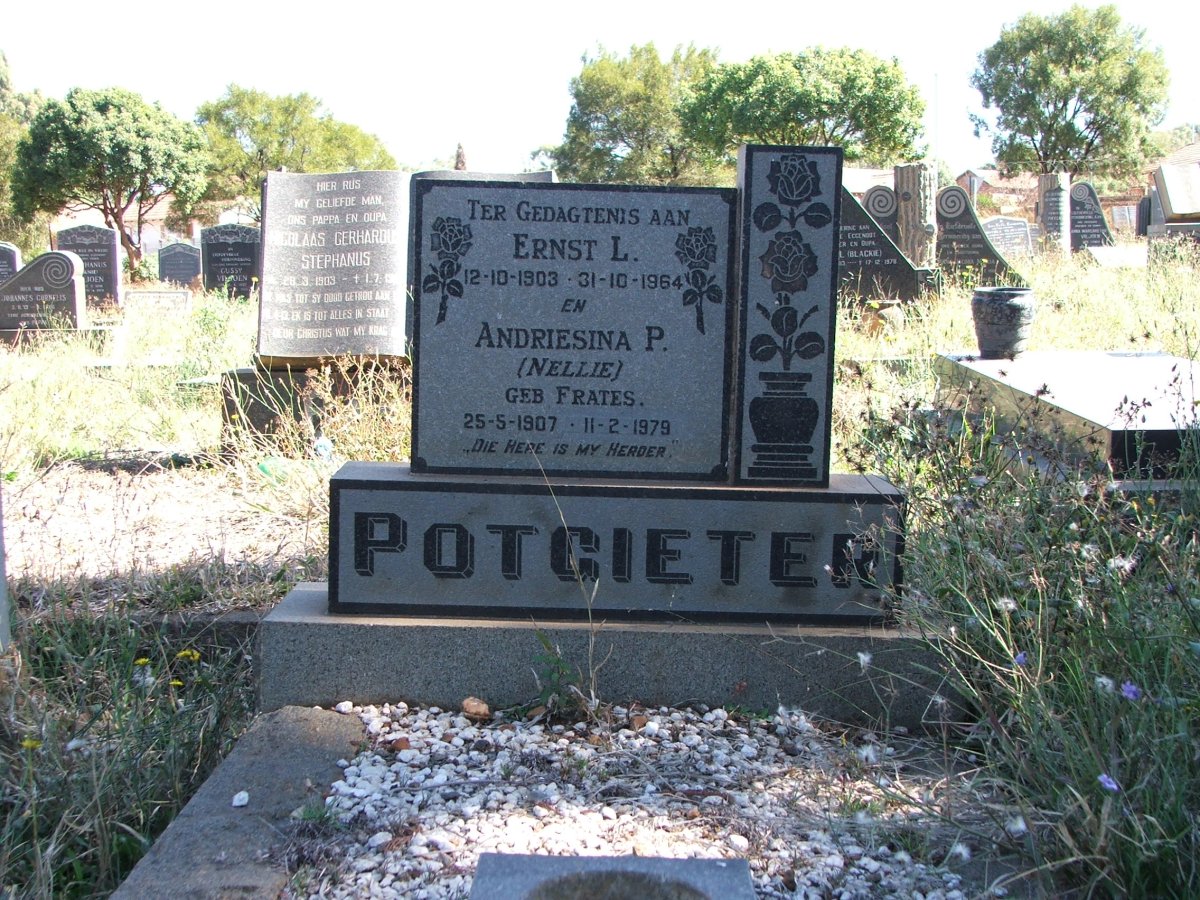 POTGIETER Ernst L. 1903-1964 &amp; Andriesina P. FRATES 1907-1979