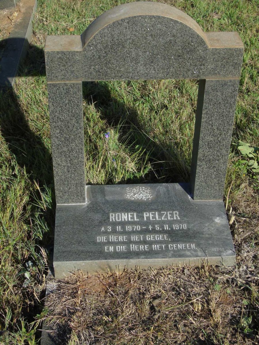 PELZER Ronel 1970-1970