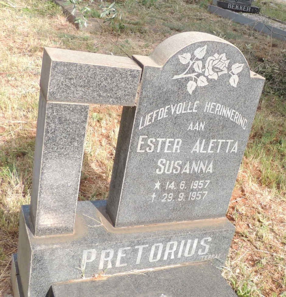 PRETORIUS Ester Aletta Susanna 1957-1957