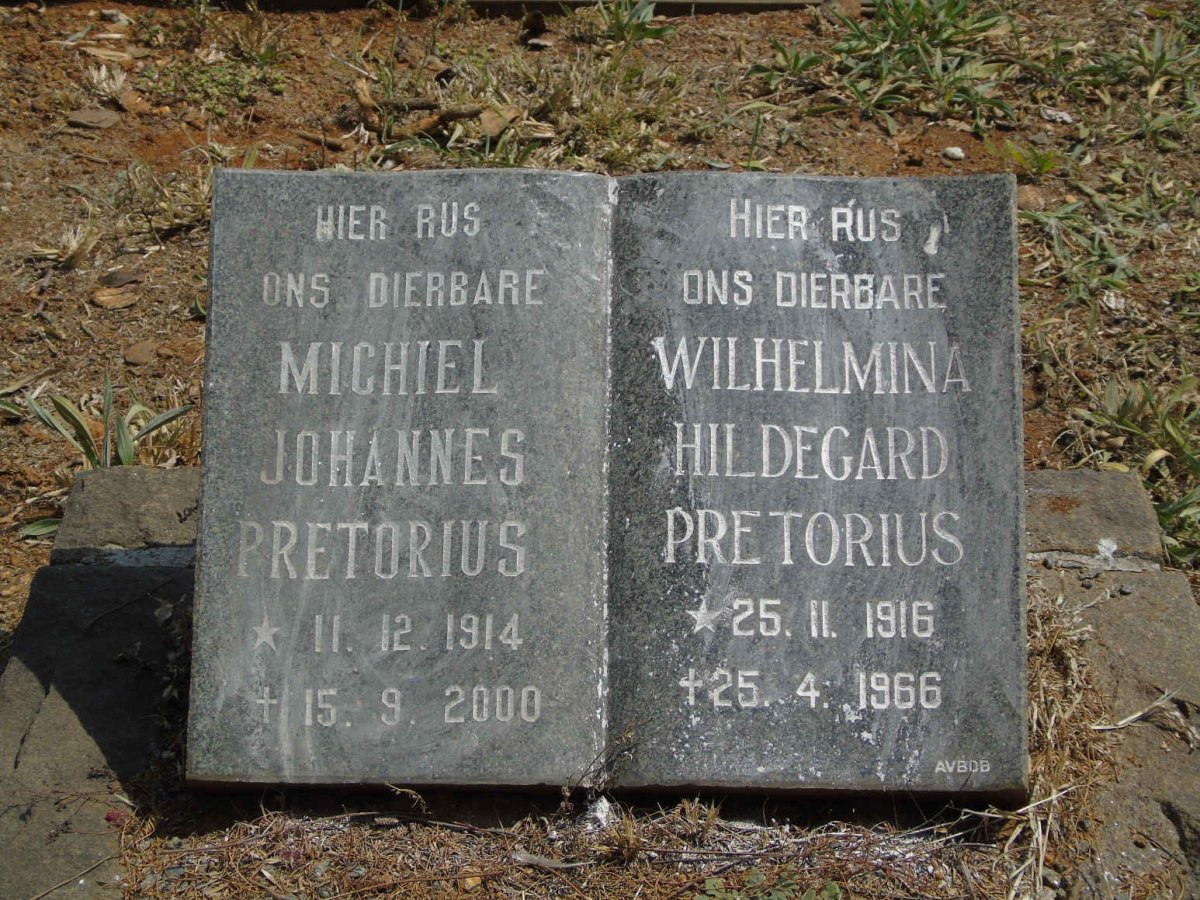 PRETORIUS Michiel Johannes 1914-2000 &amp; Wilhelmina Hildegard 1916-1966