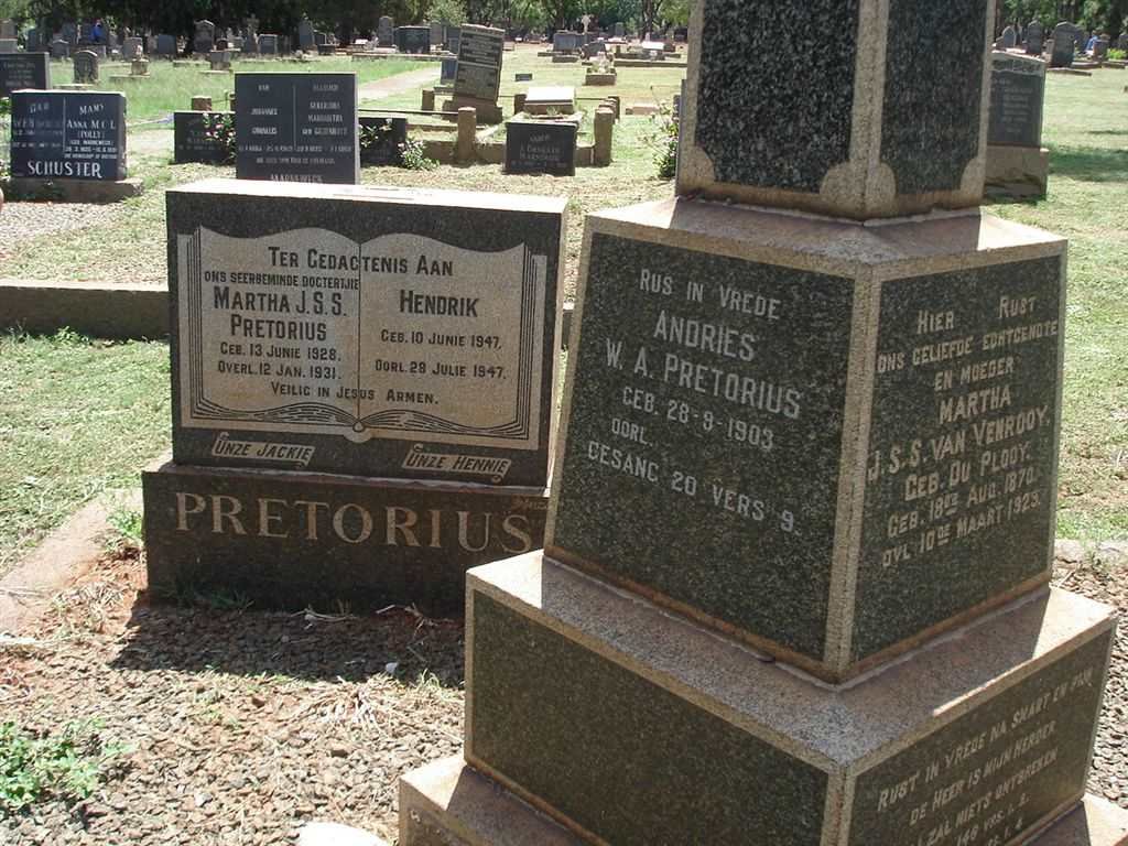 PRETORIUS Andries W.A. 1903- :: VENROOY Martha J.S.S. neé DU  PLOOY 1870-1923