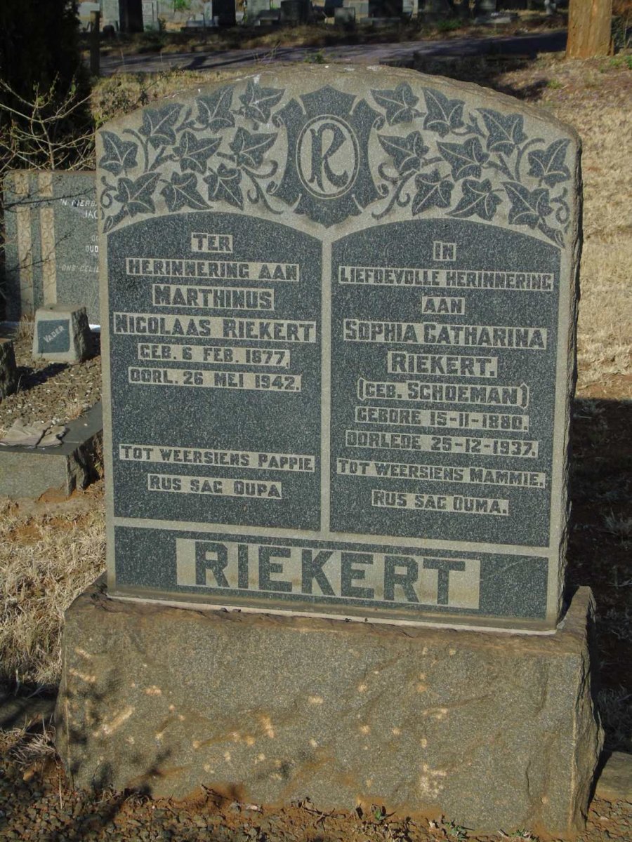 RIEKERT Marthinus Nicolaas 1877-1942 & Sophia Catharina SCHOEMAN 1880-1937