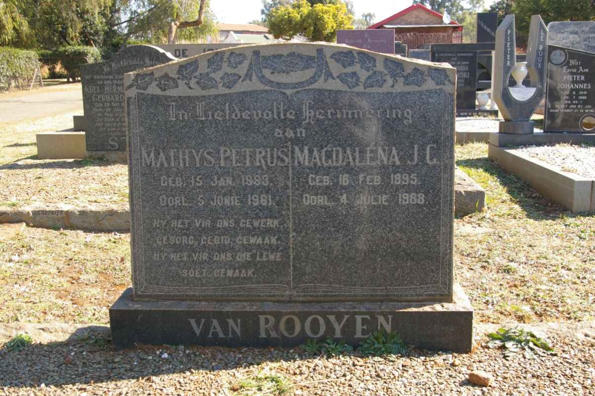 ROOYEN Mathys Petrus, van 1883-1961 &amp; Magdalena J.G. 1895-1988