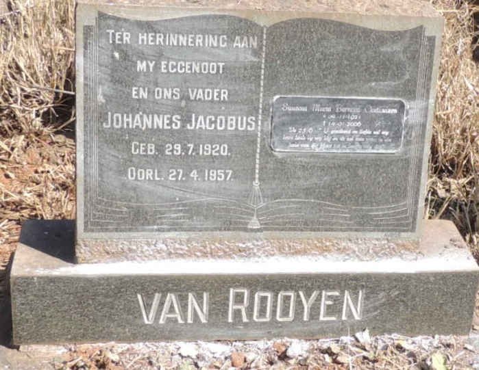 ROOYEN Johannes Jacobus, van 1920-1957 & Susanna Maria Barnard OOSTHUIZEN 1921-2006_1