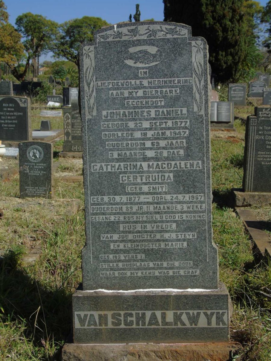 SCHALKWYK Johannes Daniel, van 1877-1947 & Catharina Magdalena Gertruida SMIT 1877-1967