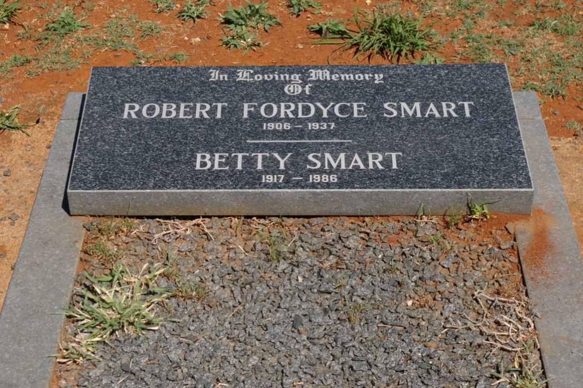 SMART Robert Fordyce 1906-1937 &amp; Betty 1917-1986