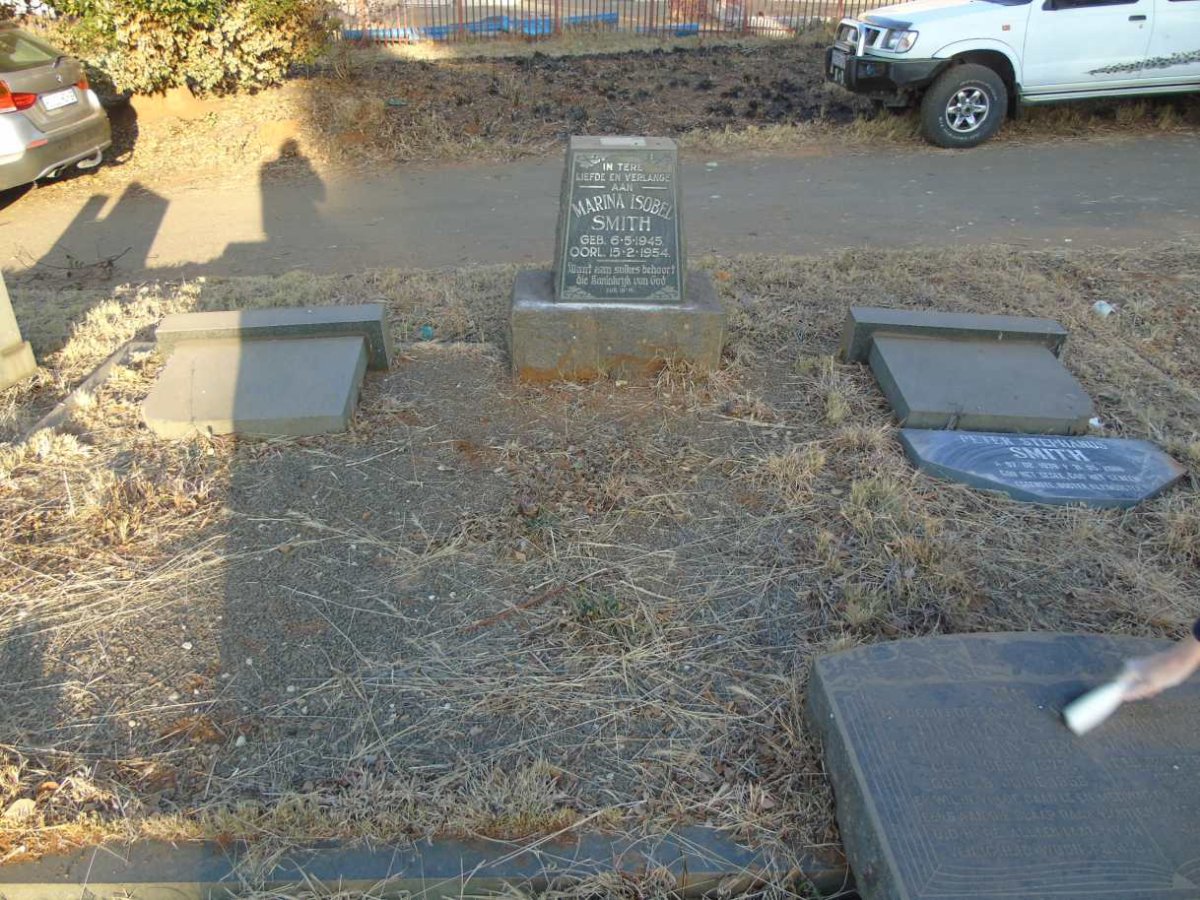 SMITH Peter Stephanus 1939-2008 :: SMITH Marina Isobel 1945-1954_1