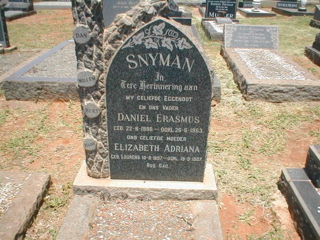 SNYMAN Daniel Erasmus 1896-1963 &amp; Elizabeth Adriana LOURENS 1897-1987