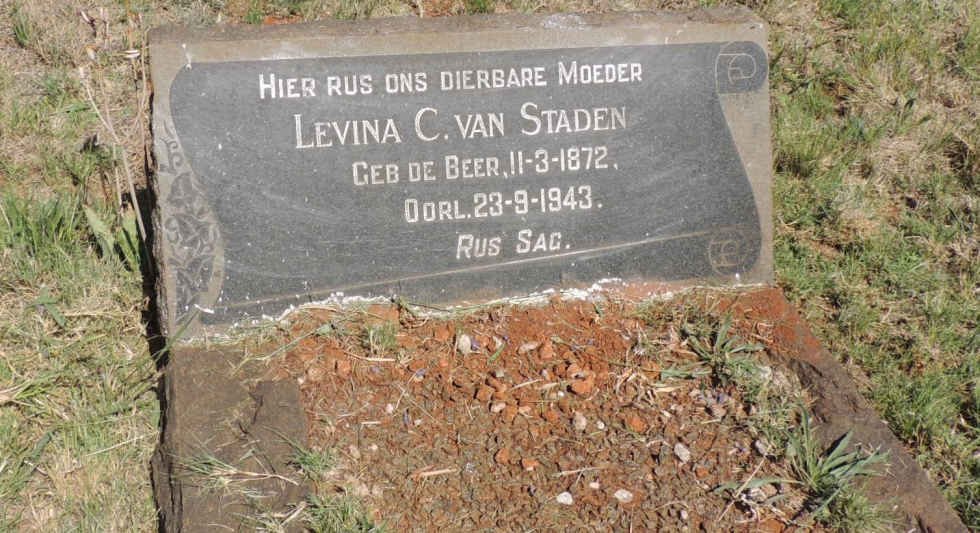 STADEN Levina C., van nee DE BEER 1872-1943