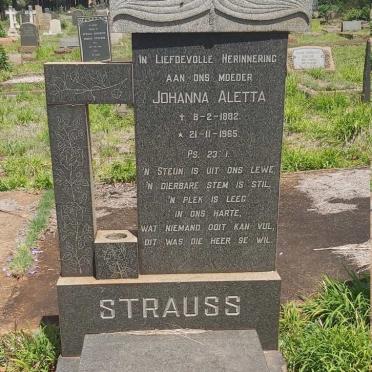 STRAUSS Johanna Aletta 1882-1965