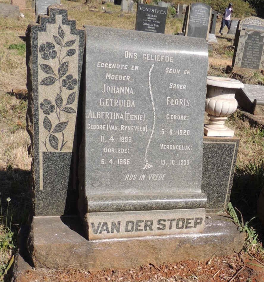 STOEP Johanna Gertruida Albertina, van der nee VAN RYNEVELD 1893-1965 :: VAN DER STOEP Floris 1920-1939