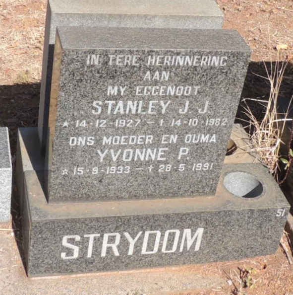 STRYDOM Stanley J.J. 1927-1982 & Yvonne P. 1933-1991