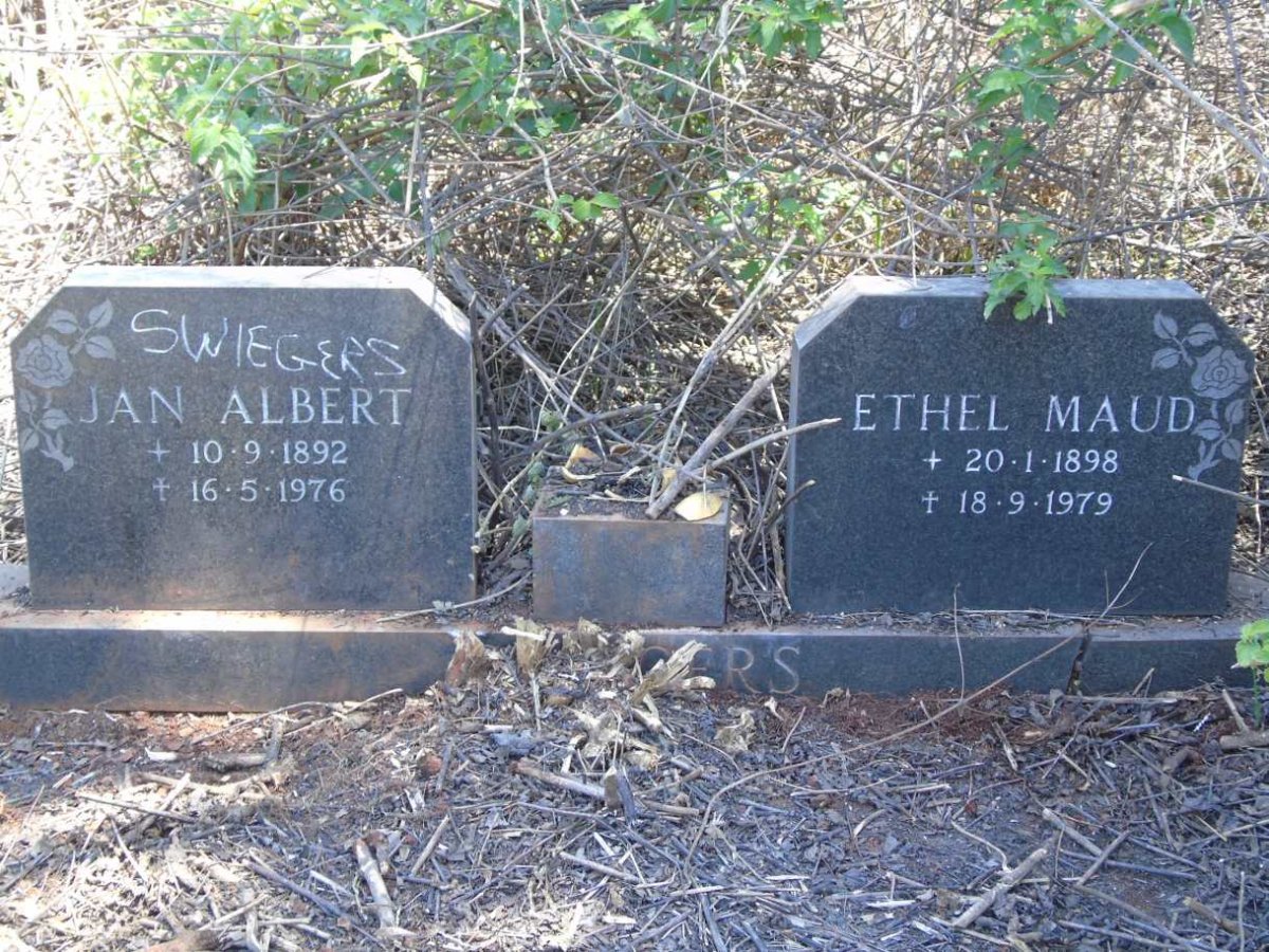 SWIEGERS Jan Albert 1892-1976 & Ethel Maud 1898-1979