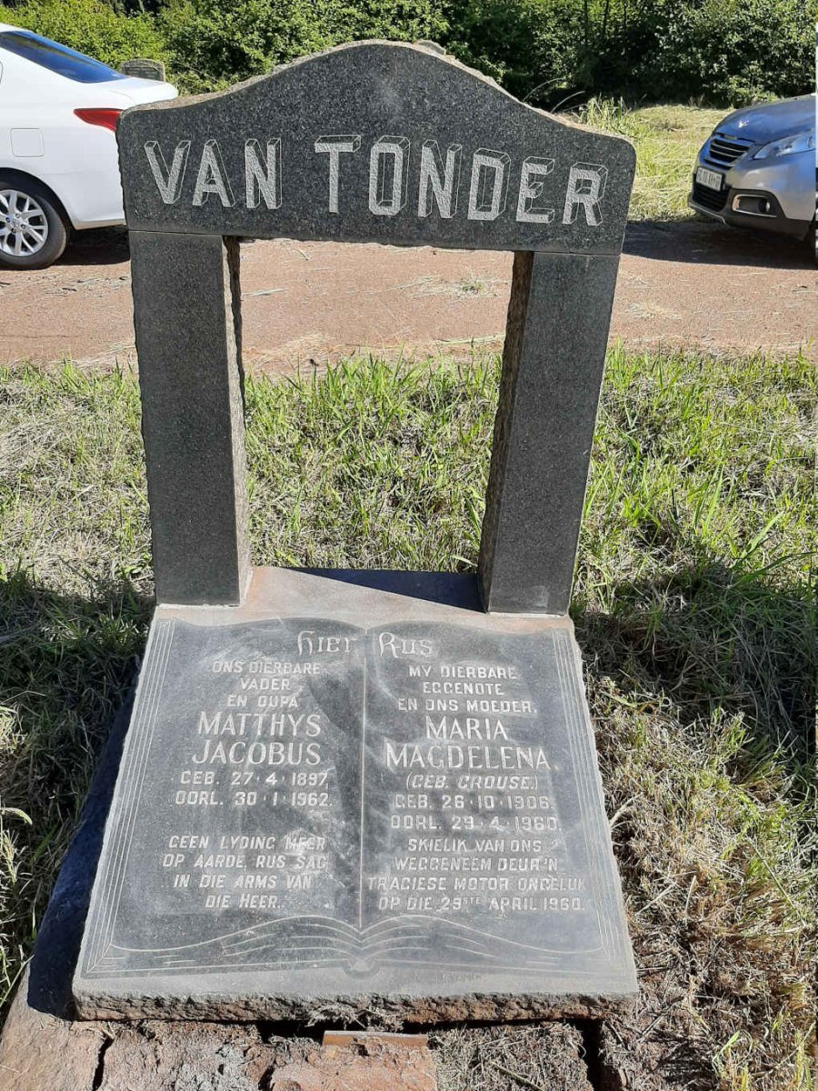 TONDER Matthys Jacobus, van 1897-1962 &amp; Maria Magdalena CROUSE 1906-1960