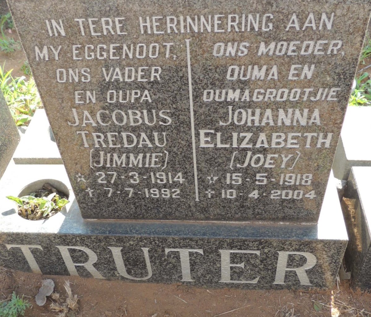 TRUTER Jacobus Tredau 1914-1992 & Johanna Elizabeth 1918-2004