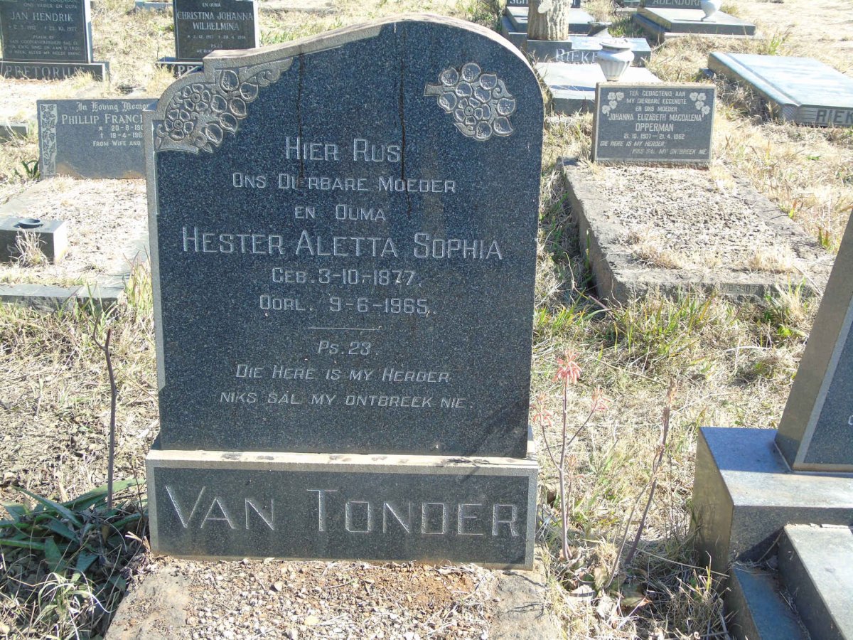TONDER Hester Aletta Sophia, van 1877-1965