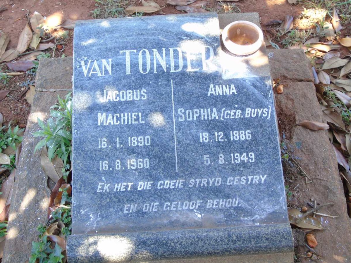 TONDER Jacobus Machiel, van 1890-1960 & Anna Sophia BUYS 1886-1949