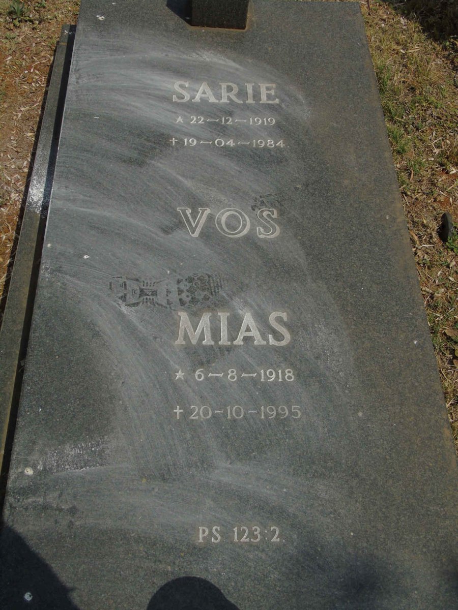 VOS Mias 1918-1995 &amp; Sarie 1919-1984