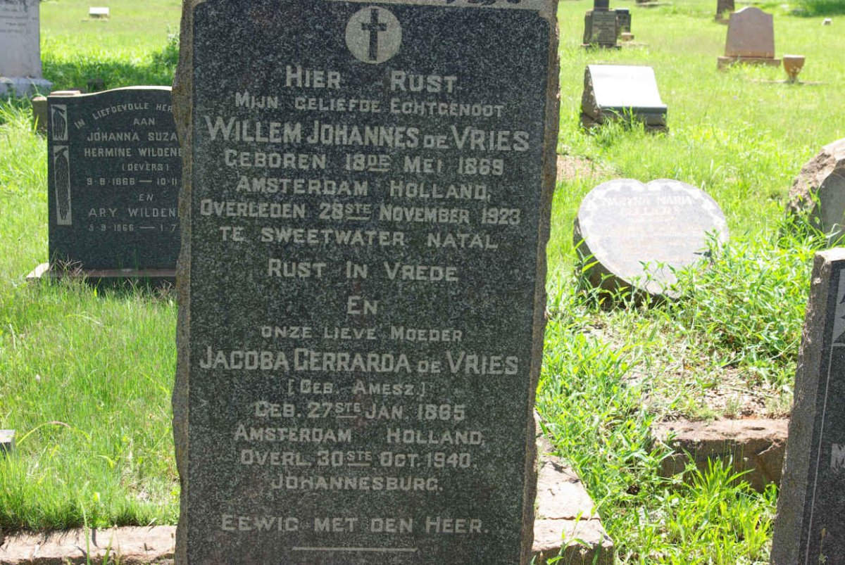 VRIES Willem Johannes, de 1869-1923 &amp; Jacoba Gerrarda AMESZ 1865-1940