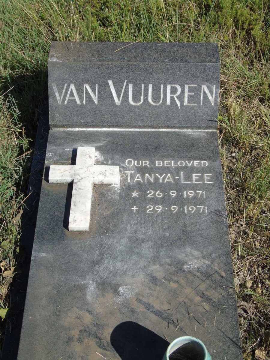 VUUREN Tanya-Lee, van 1971-1971