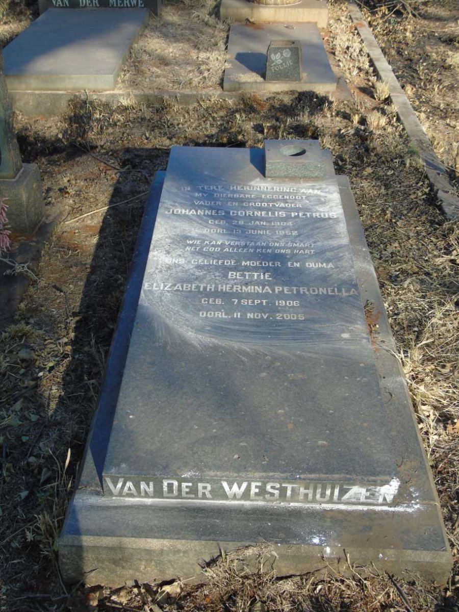 WESTHUIZEN Johannes Cornelis Petrus, van der 1904-1958 & Elizabeth Hermina Petronella 1906-2005_1