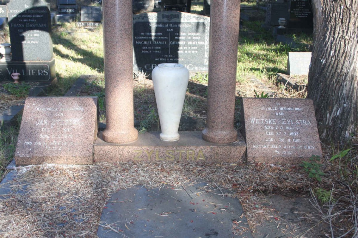 ZYLSTRA Jan 1906-1978 &amp; Wietske V.D. VAART 1903-1961