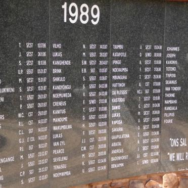 08. Plaque with list of names