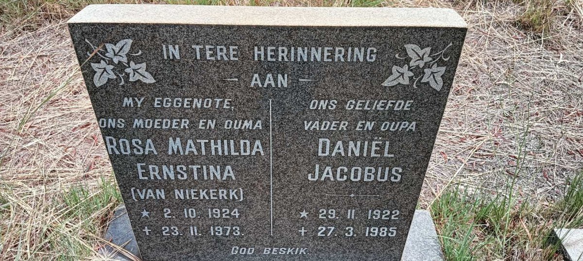 ? Daniel Jacobus 1922-1985 & Rosa Mathilda Ernstina VAN NIEKERK  1924-1973