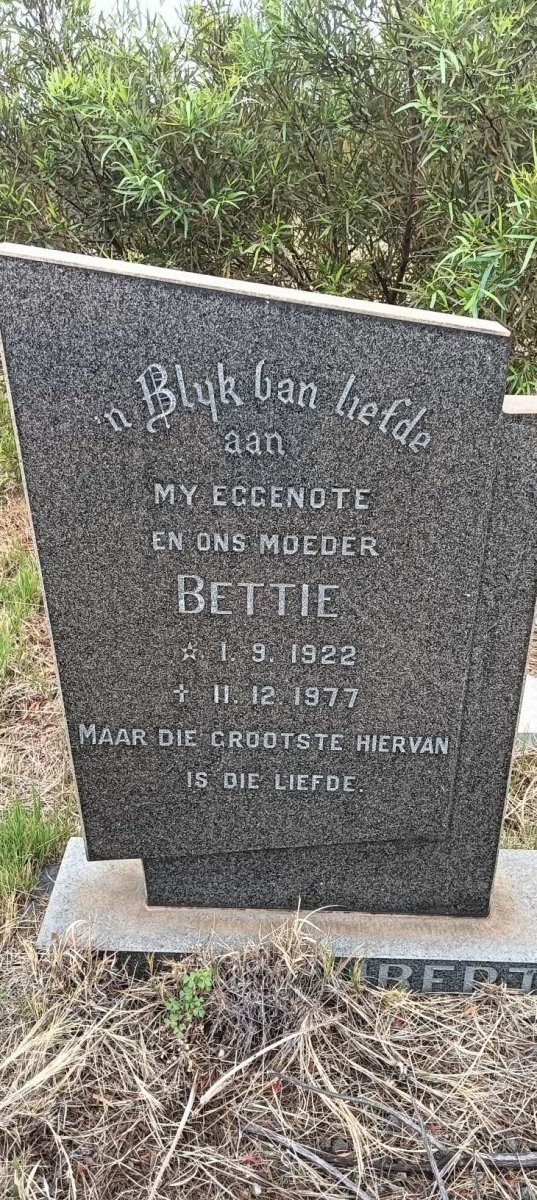 ? Bettie 1922-1977