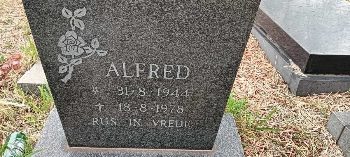 ? Alfred 1944-1978