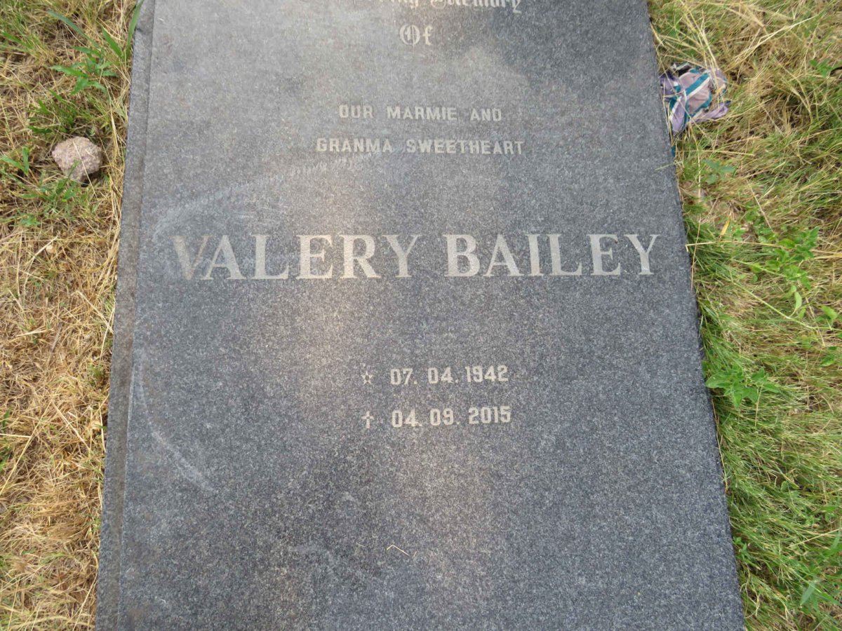 BAILEY Valery 1942-2015