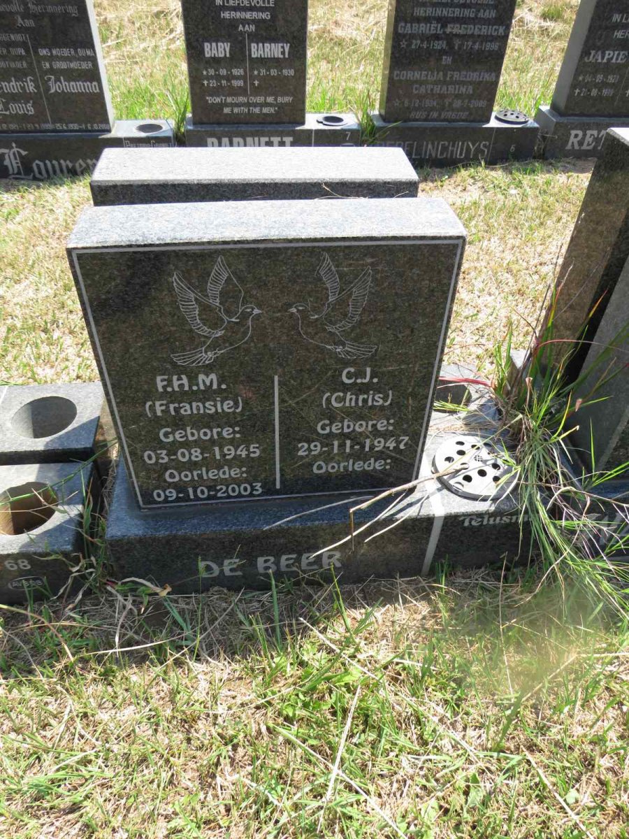 BEER C.J., de 1947- & F.H.M. 1945-2003