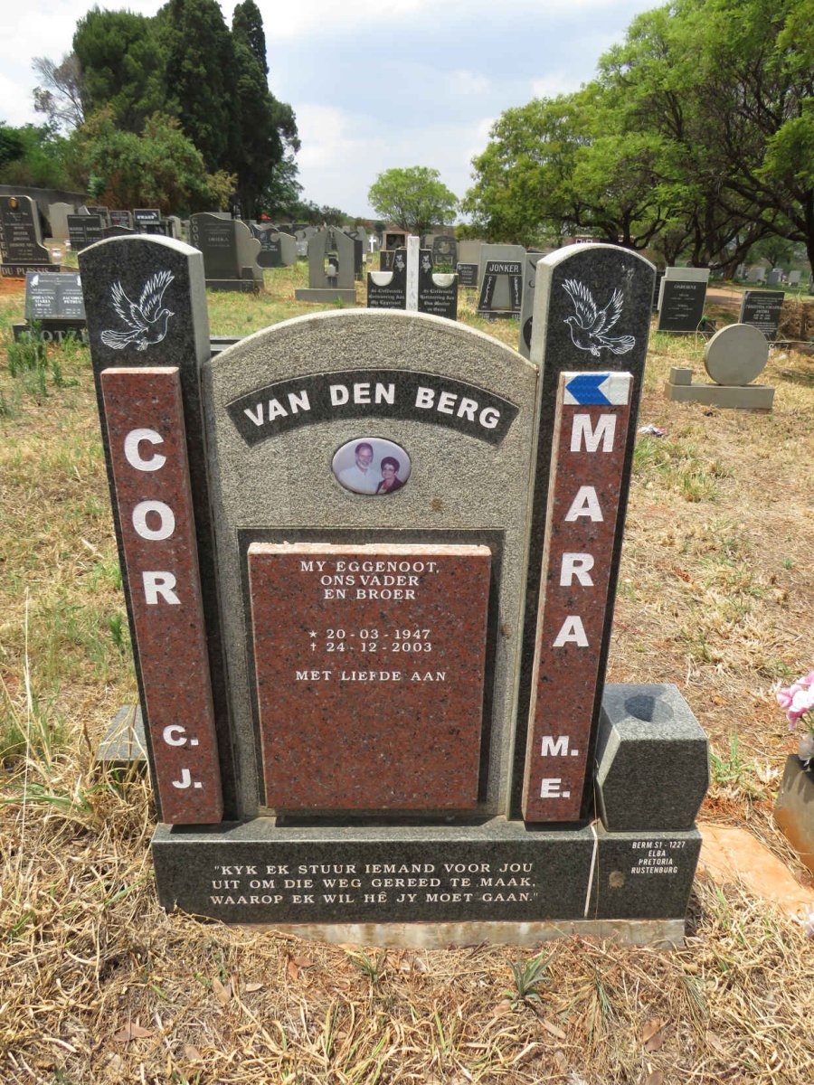 BERG C.J., van den 1947-2003 & M.E.