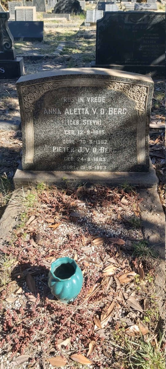 BERG Pieter J., v.d. 1883-1963 &amp; Anna Aletta STEYN 1885-1962