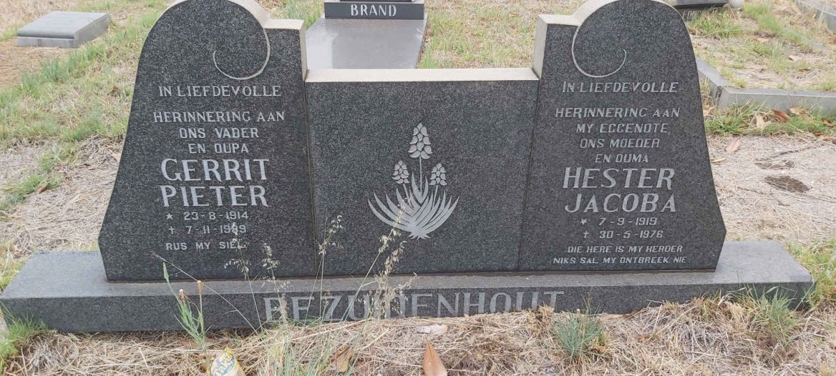 BEZUIDENHOUT Gerrit Pieter 1914-1989 & Hester Jacoba 1919-1976