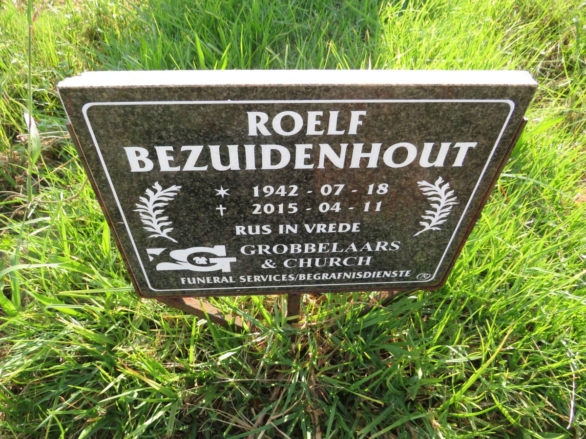 BEZUIDENHOUT Roelf 1942-2015