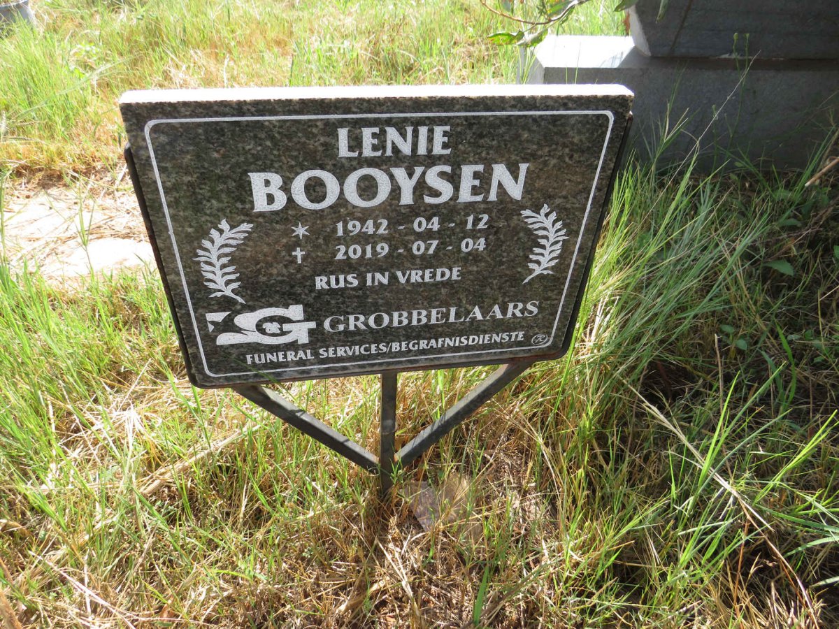 BOOYSEN Lenie 1942-2019 
