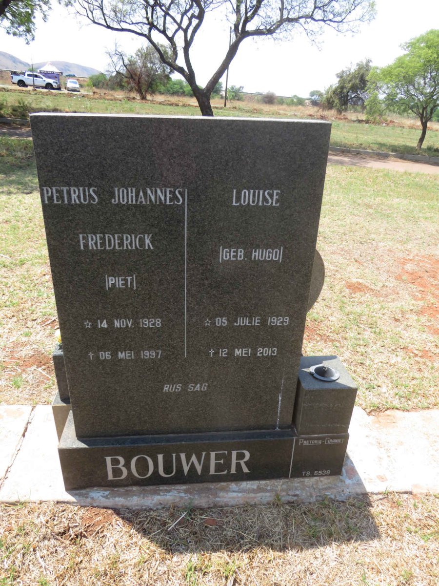 BOUWER Petrus Johannes Frederick 1928-1997 & Louise HUGO 1929-2013