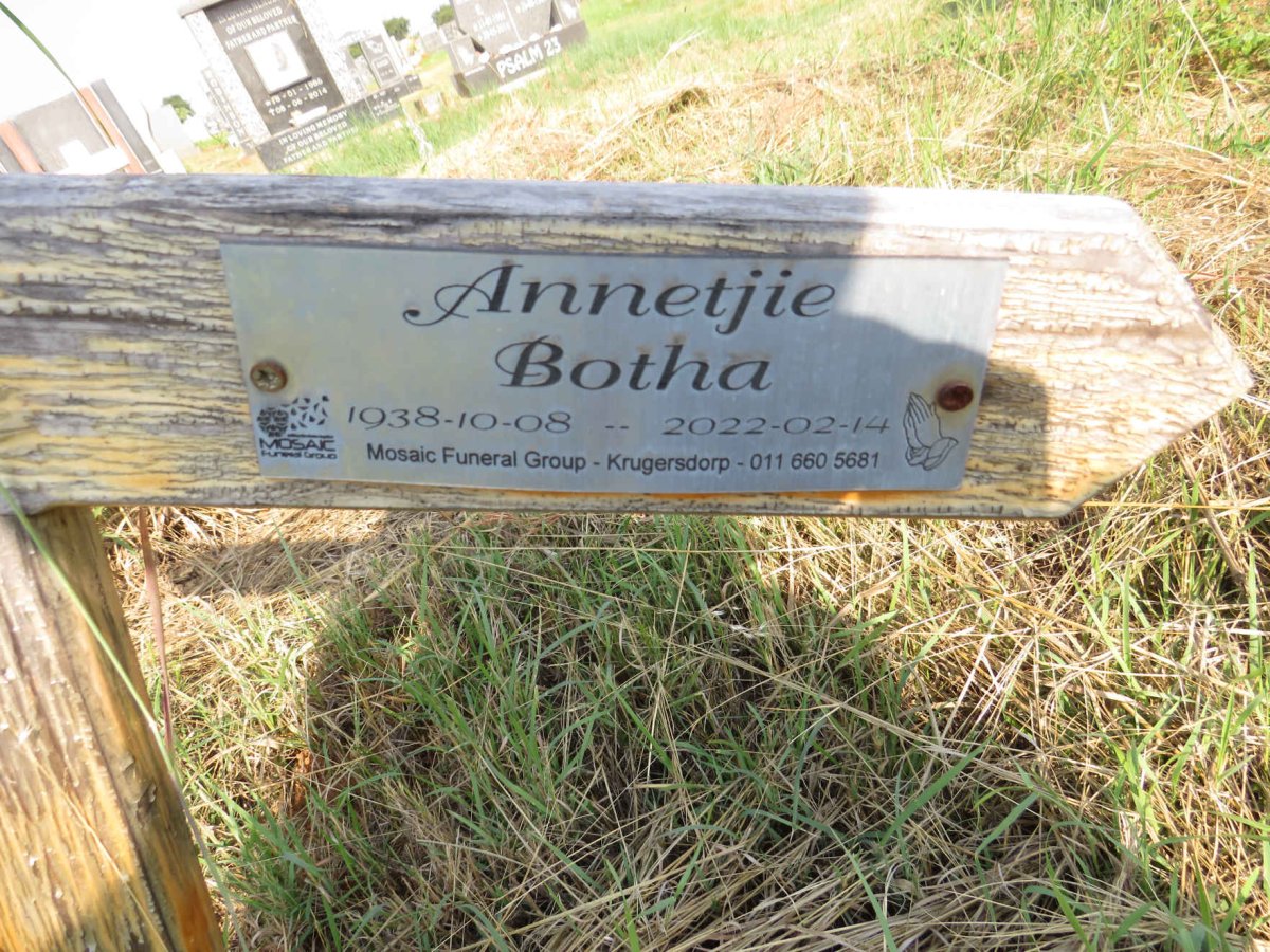 BOTHA Michael 1941-2014 & Annetjie 1938-2022  _1