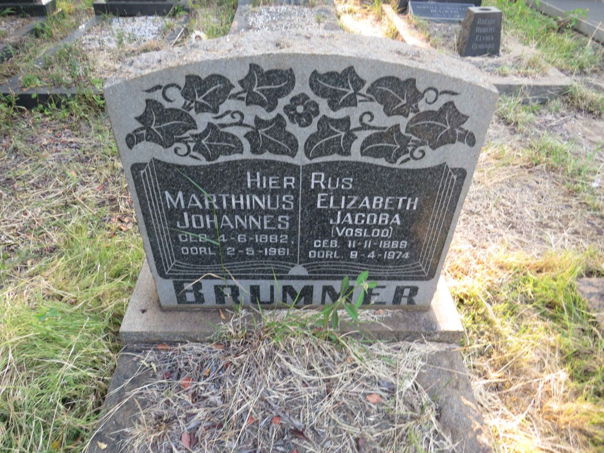 BRUMMER Marthinus Johannes 1882-1961 & Elizabeth Jacoba VOSLOO 1889-1974