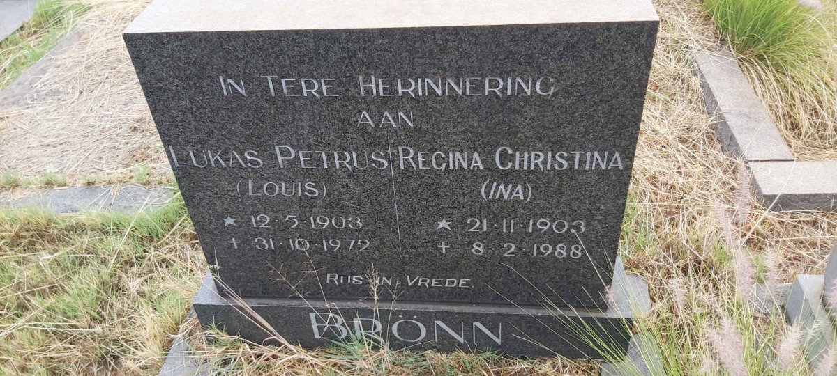 BRONN Lukas Petrus 1903-1972 & Regina Christina 1903-1988