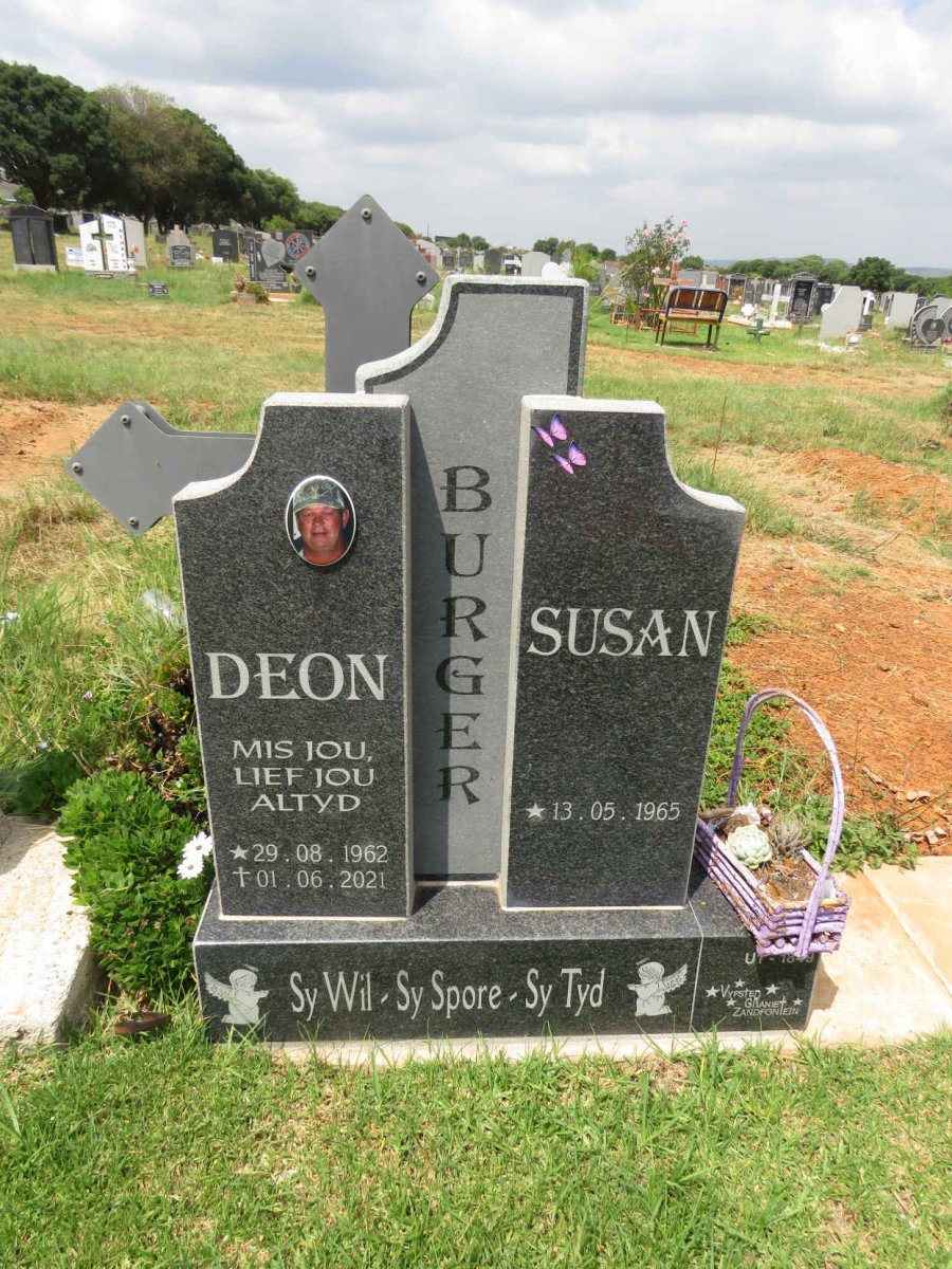 BURGER Deon 1962-2021 & Susan 1965- 