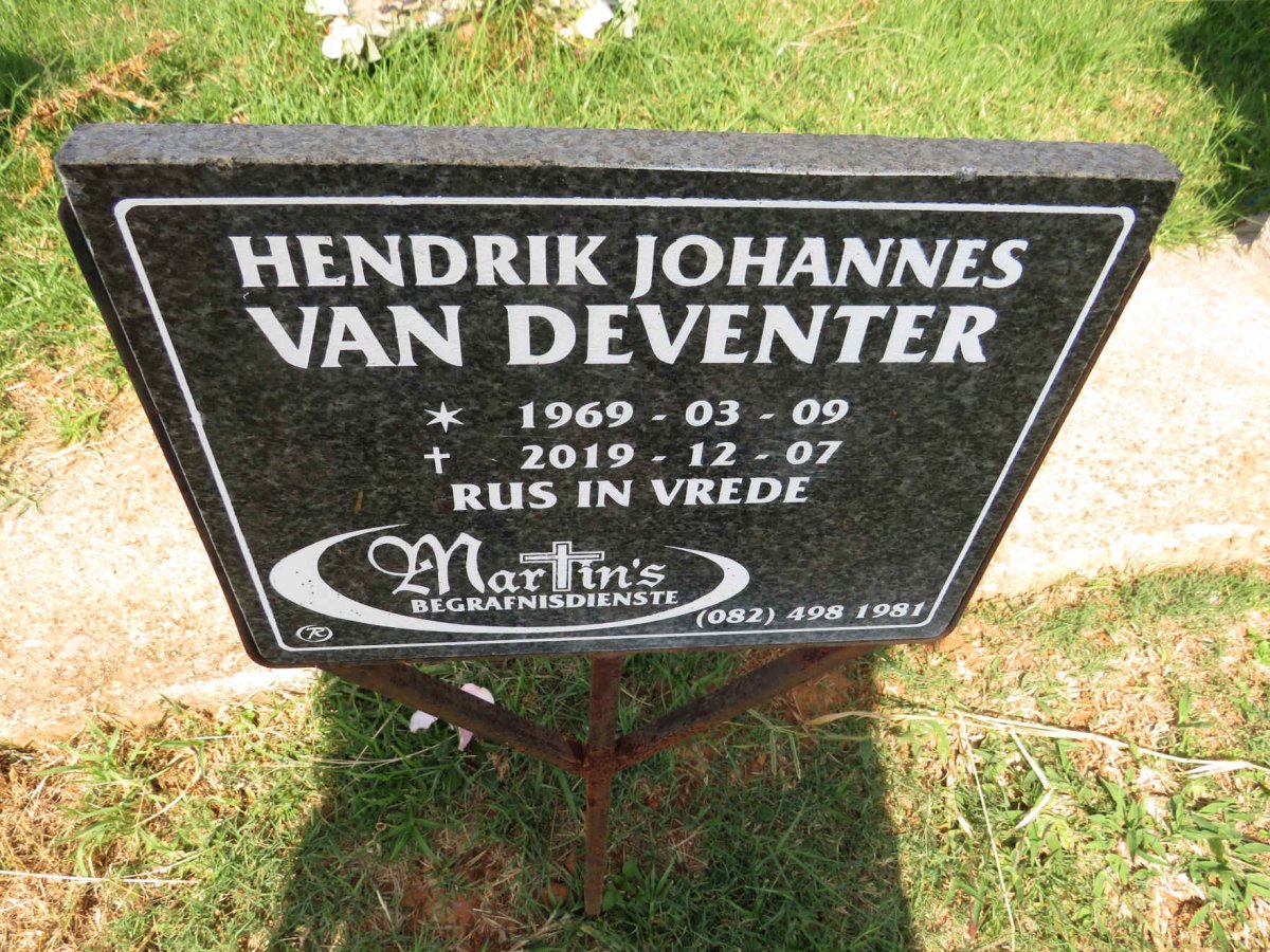DEVENTER Hendrik Johannes, van 1969-2019