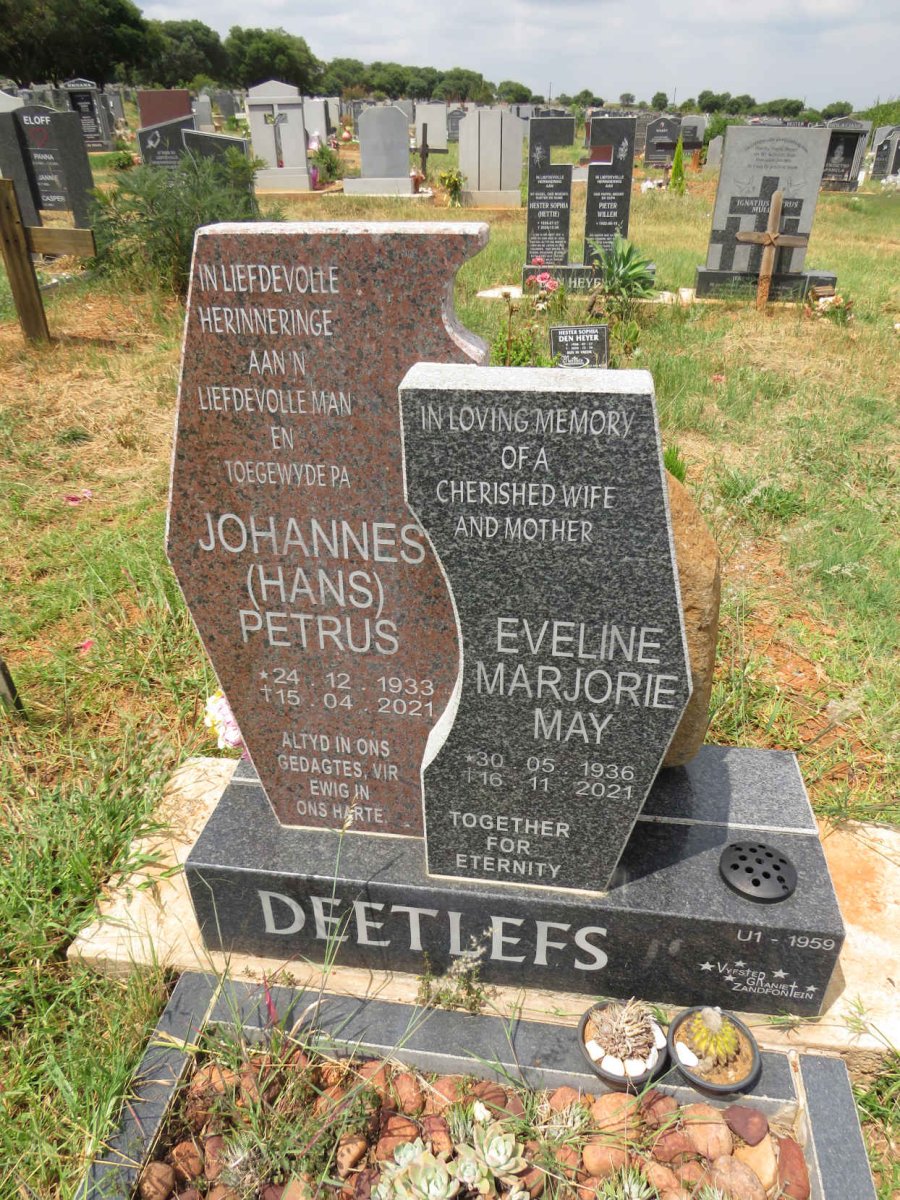 DEETLEFS Johannes Petrus 1933-2021 & Eveline Marjorie May 1936-2021