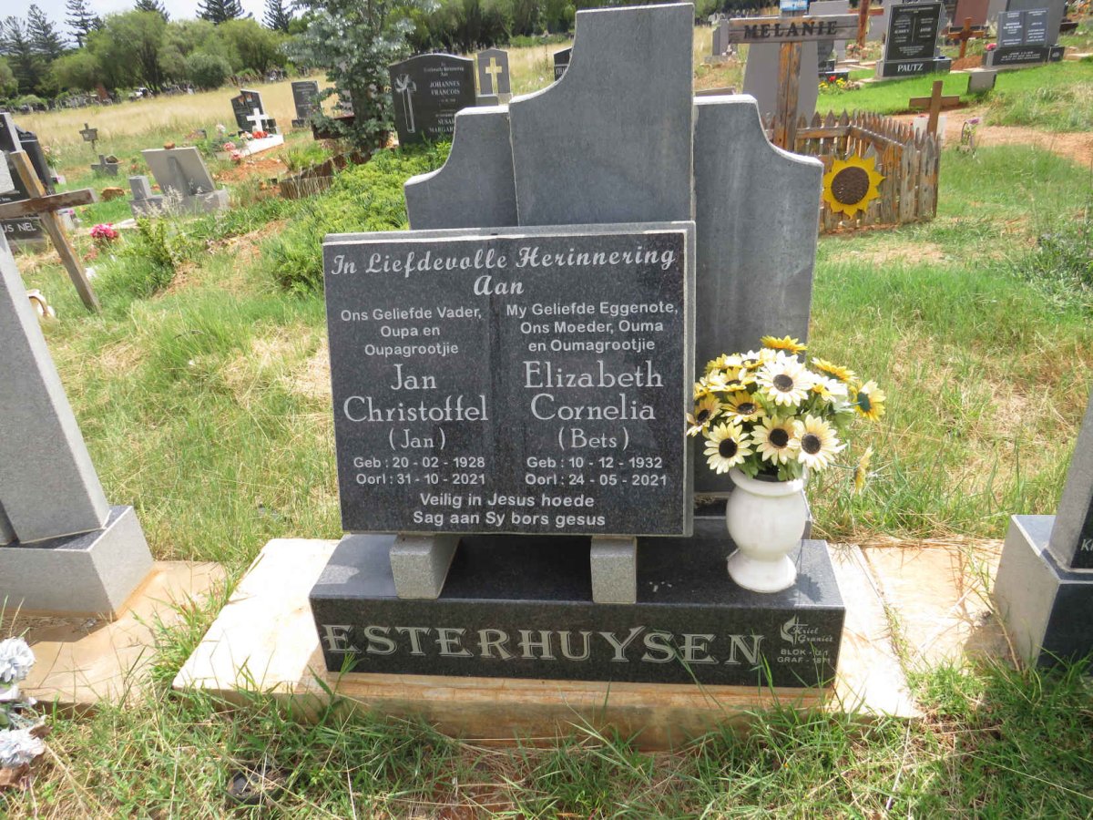 ESTERHUYSEN Jan Christoffel 1928-2021 & Elizabeth Cornelia 1932-2021