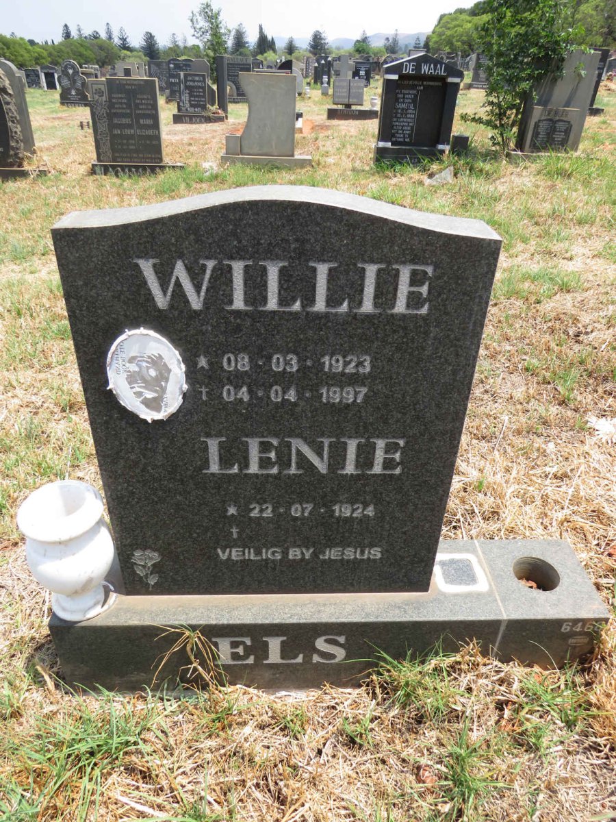 ELS Willie 1923-1997 & Lenie 1924- 